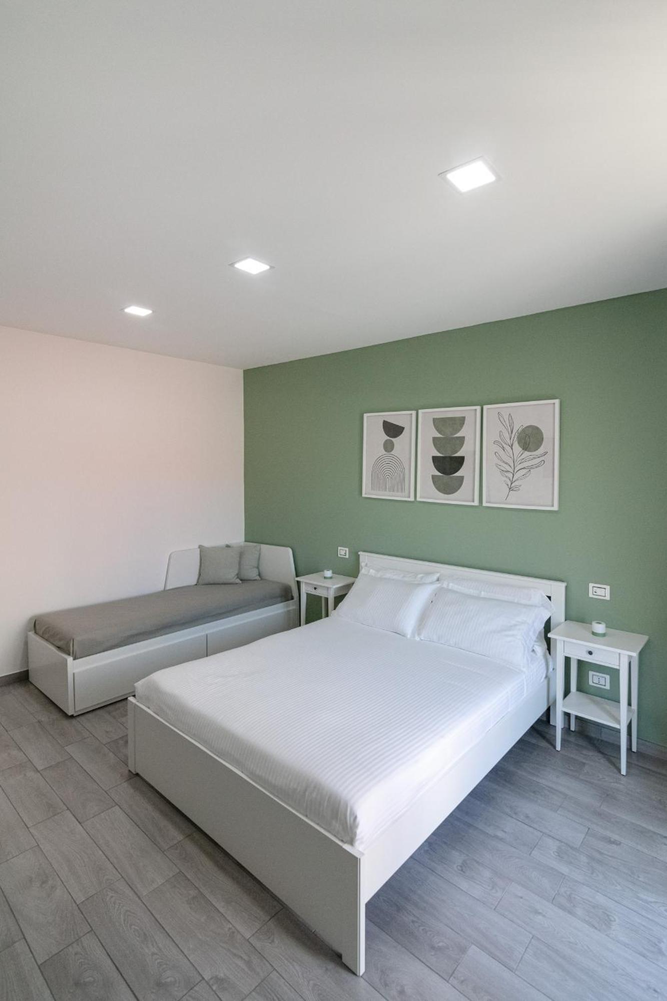 Dea Apartrooms Termoli Exterior photo