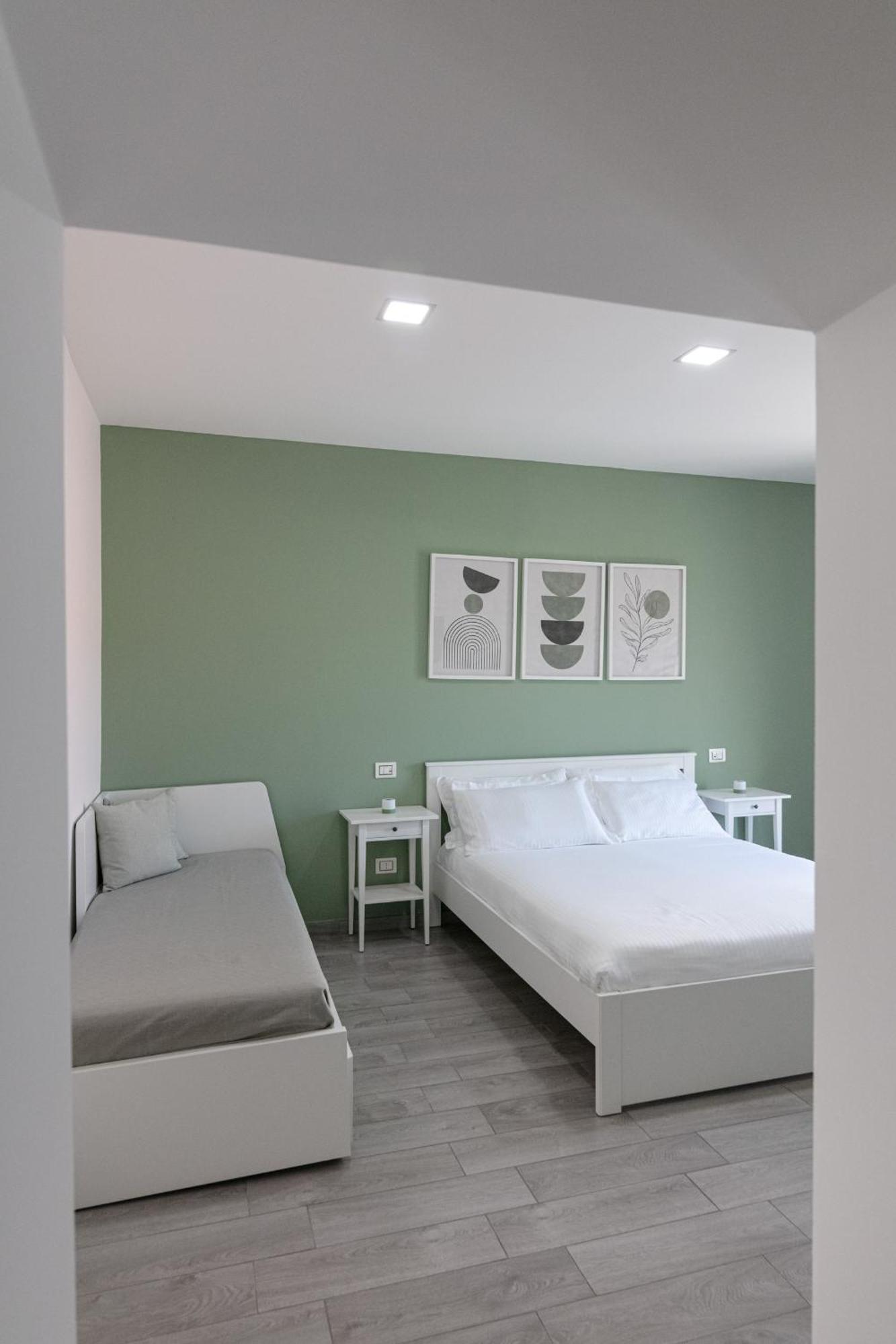 Dea Apartrooms Termoli Exterior photo
