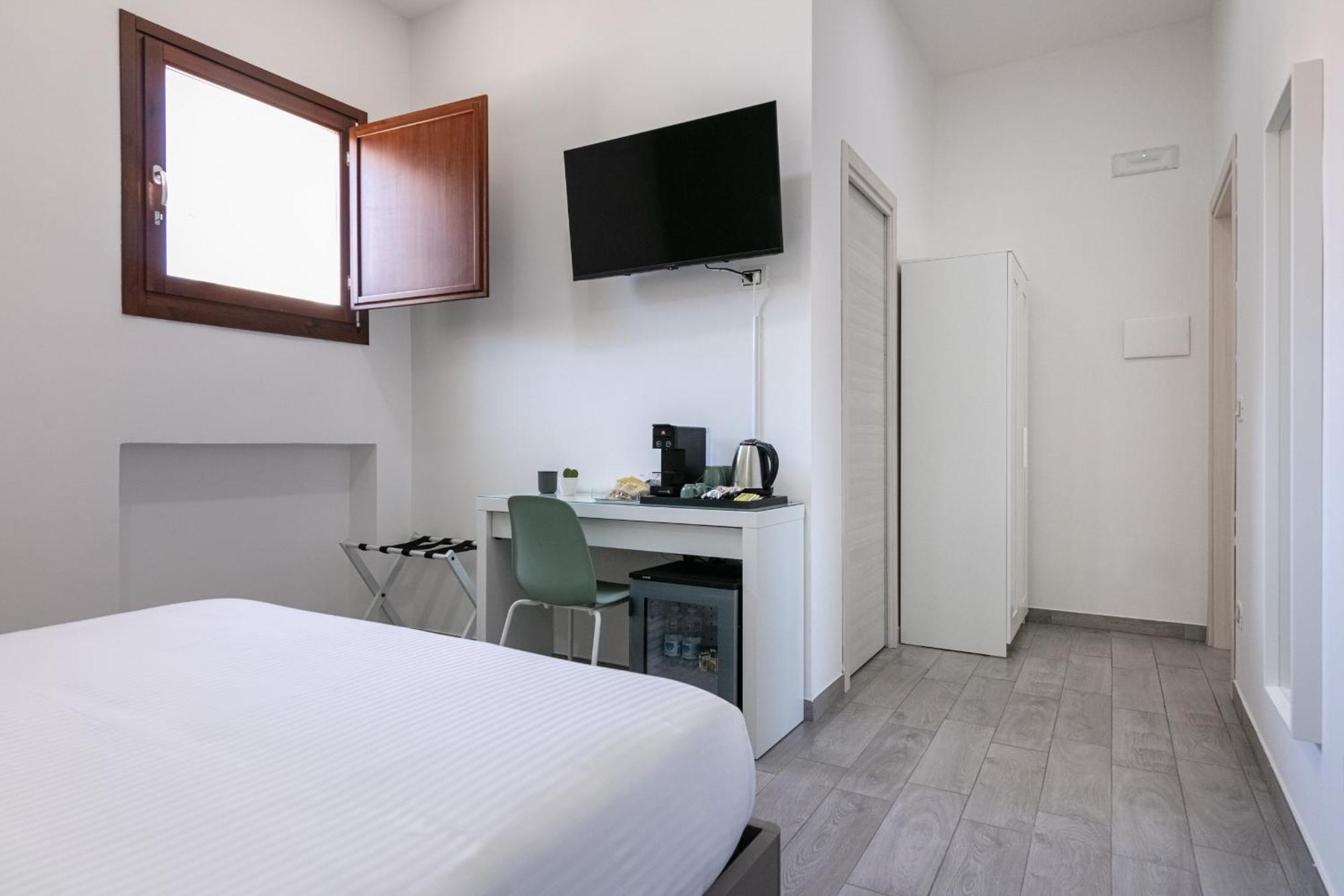 Dea Apartrooms Termoli Exterior photo